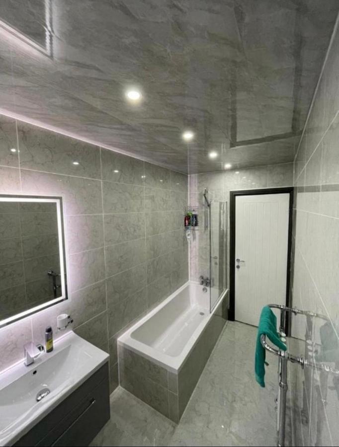 Entire 5 Star Luxury Whalley House Wifi Tv Luxury Μπέρνλεϊ Εξωτερικό φωτογραφία